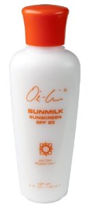 Gentle enough for sensitive skin and so sheer you hardly feel it. This concentrated sunscreen retains its SPF after 40 minutes of water activity.